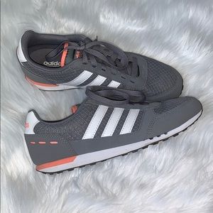 Adidas Tennis Shoes